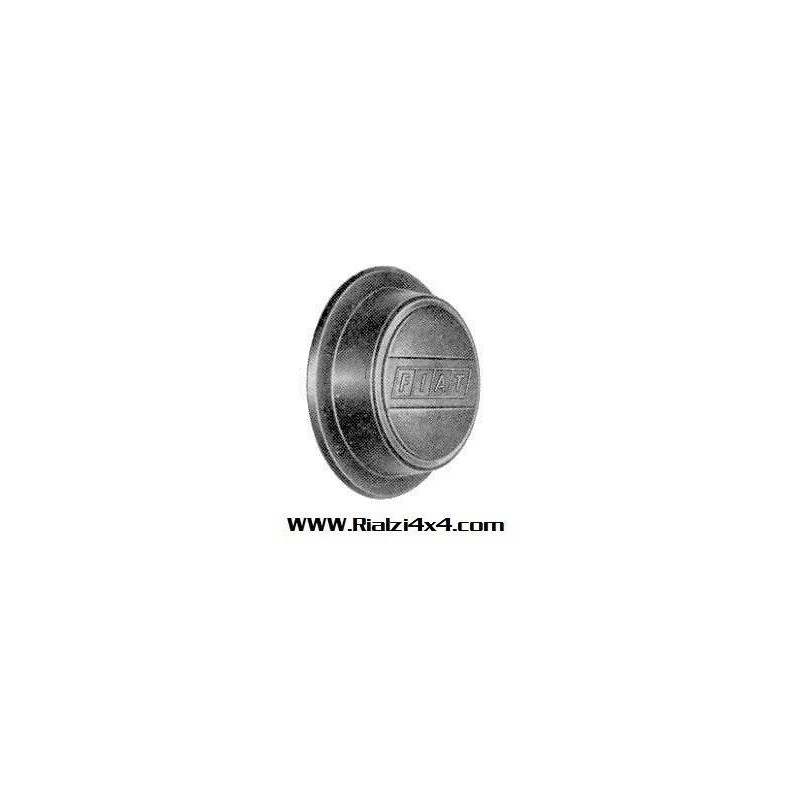 original-fiat-hubcap-studs